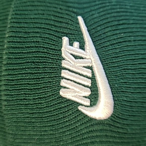 NEW Nike Unisex Beanie - Picture 2 of 9